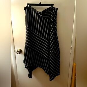 EUC Calvin Klein skirt.